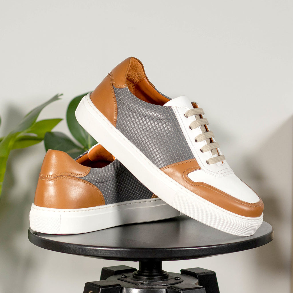 Woman's Sneaker | Ladies Casual
